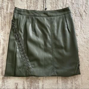 Green faux leather skirt size small NWT